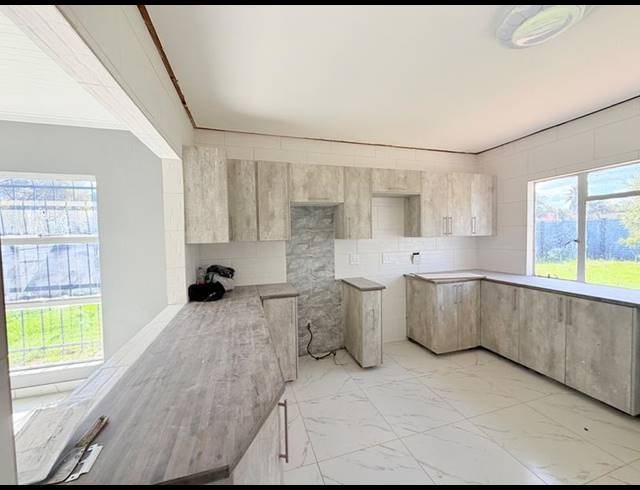 3 BEDROOM HOUSE FOR SALE IN VANDERBIJLPARK CW 6